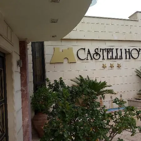 מלון Castelli 3*