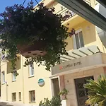Castelli Hotel 3*