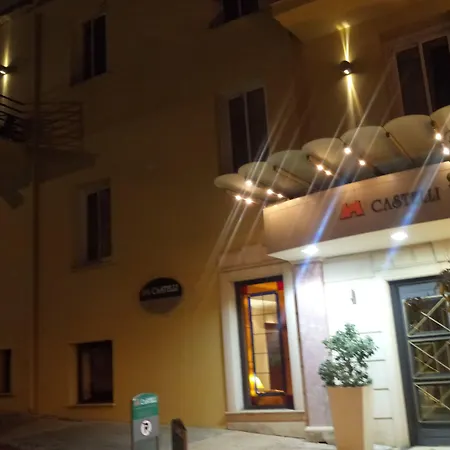 Готель Castelli
